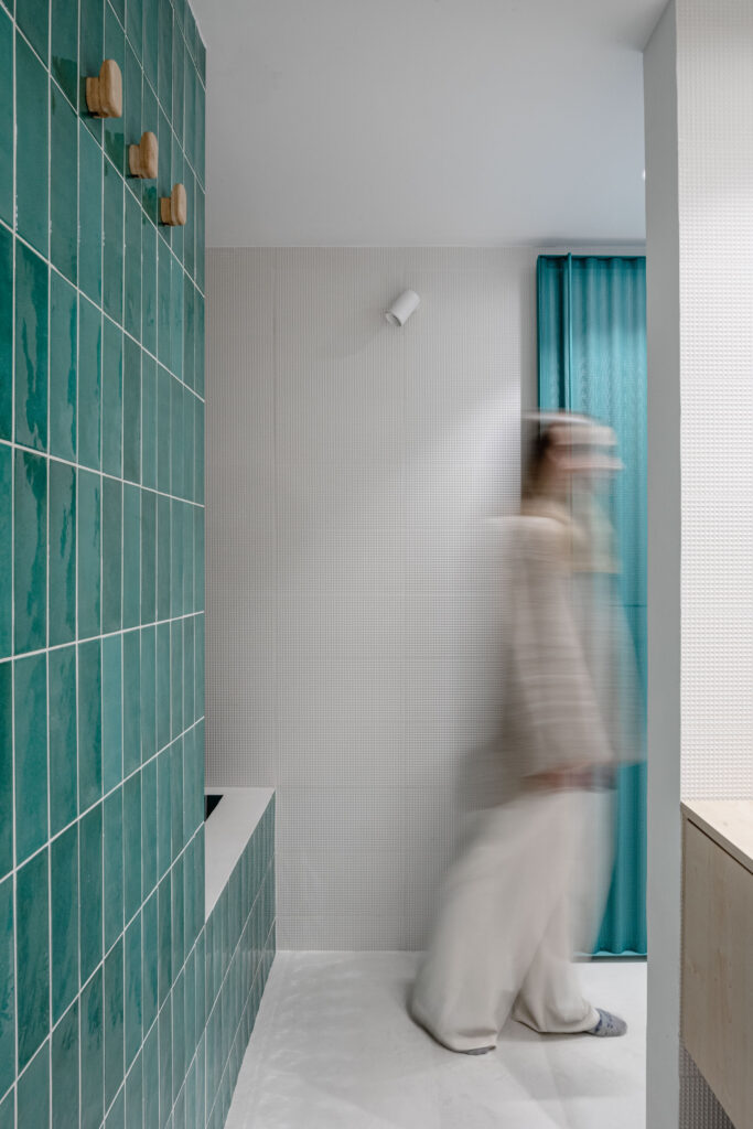 A house is a metalcore Crac Arquitectura