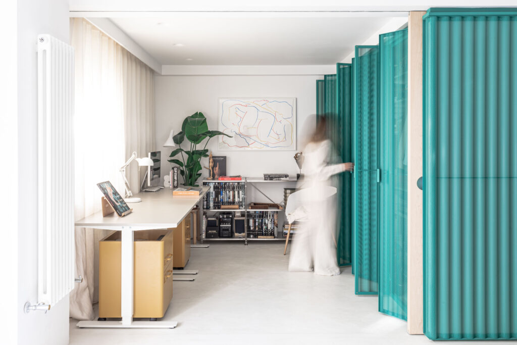 A house is a metalcore Crac Arquitectura