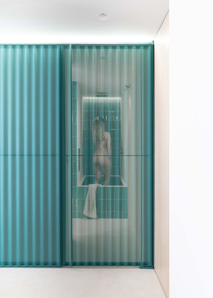 A house is a metalcore Crac Arquitectura